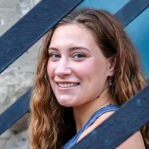 Meet your Posher, Ella